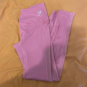 Gym shark leggings